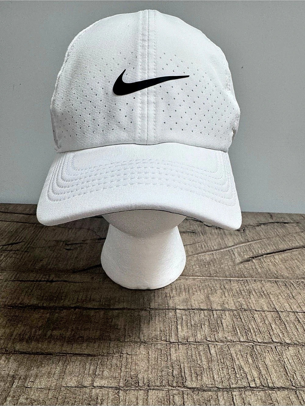 Nike Nike Heritage88 Dri-FIT Perforated Cap White & Black O/S